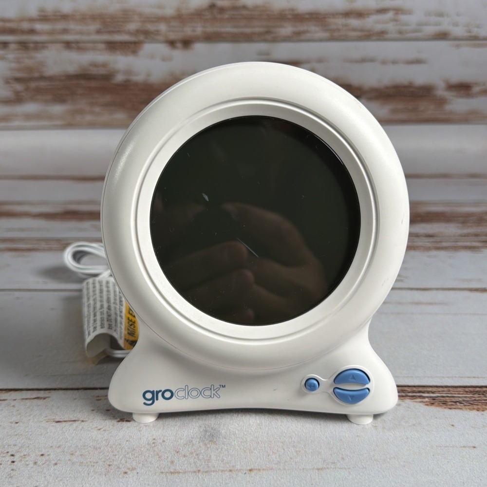 Tommee Tippee Gro Clock Sleep Trainer for Infants and Toddlers Used